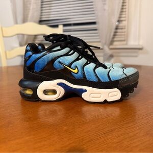 Nike AIRMAX plus TN in hyper blue